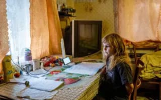 Škola vo vojne je často len online – darujme tablety ukrajinským deťom