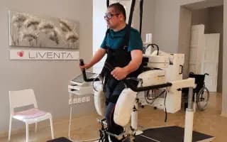Pomôžme Ľubomírovi vrátiť sa späť do života po aneuryzme mozgu