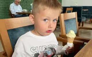 Svet bez slov, ale plný snahy: Podporme Branka v jeho boji s autizmom