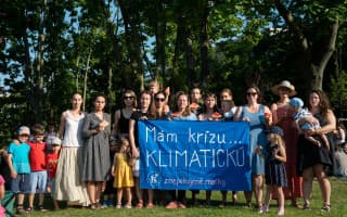 Podporte Znepokojené Matky a získajte originálne slovenské umenie!